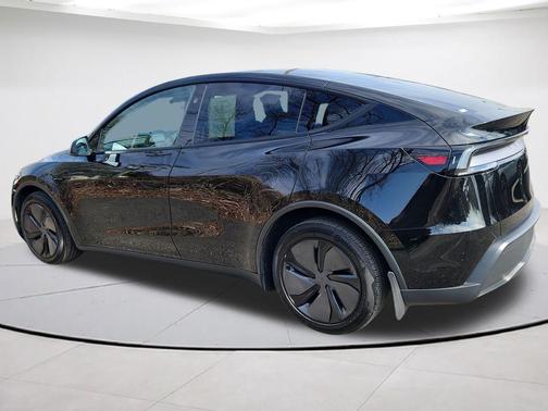2026 Tesla Model Y Long Range