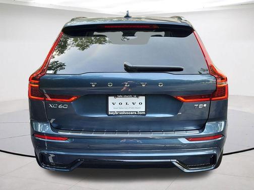 Denim Blue Metallic 2026 Volvo XC60 Plug-In Hybrid T8 Ultra
