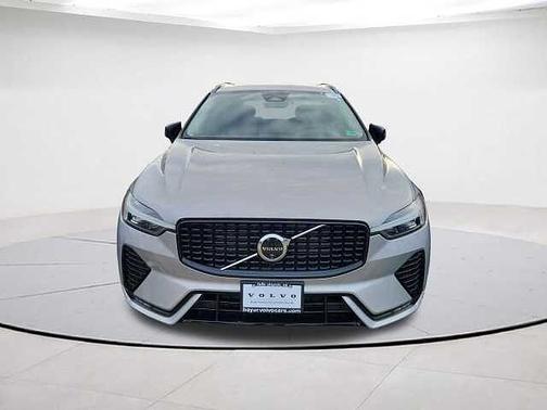 2025 Volvo XC60 Plus