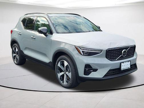 Gray Metallic 2026 Volvo XC40 B5 Plus