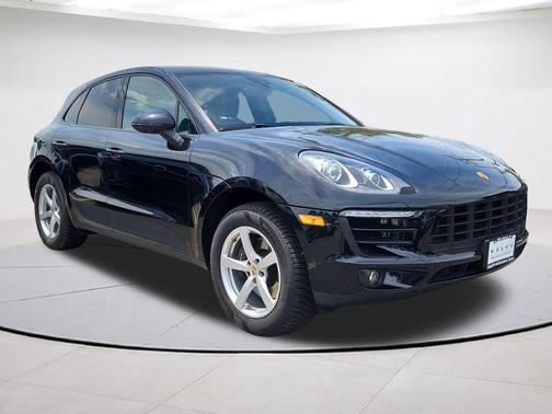 Black 2018 Porsche Macan