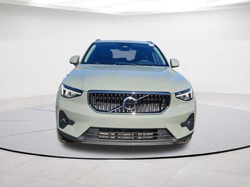 Sage Green Metallic 2023 Volvo XC40 B5 Plus Bright Theme