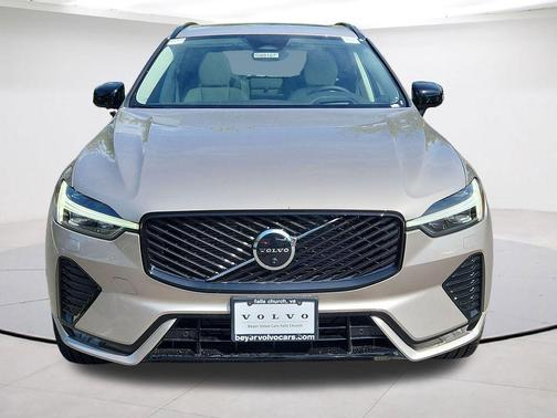Bright 2026 Volvo XC60 B5 Ultra