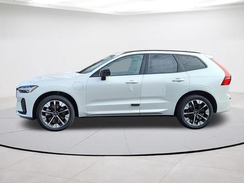 Crystal White 2026 Volvo XC60 Plug-In Hybrid T8 Plus