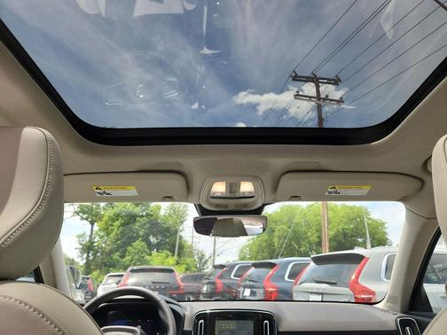 Cloud 9 White 2025 Volvo XC40 B5 Plus Bright Theme