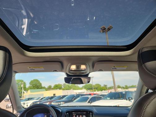 Cloud 9 White 2025 Volvo XC40 B5 Plus Bright Theme