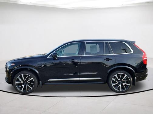 Onyx Black Metallic 2021 Volvo XC90 Recharge Plug-In Hybrid T8 Inscription Expression 7 Passenger