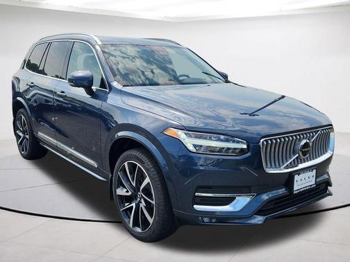 Denim Blue Metallic 2023 Volvo XC90 B6 Plus 6-Seater