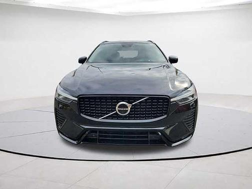 2023 Volvo XC60 Plus