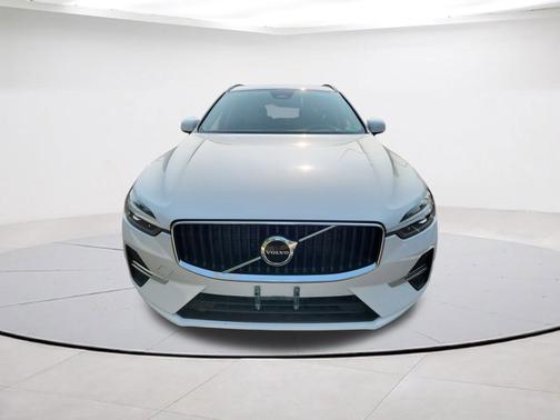 2023 Volvo XC60 B5 FWD Core