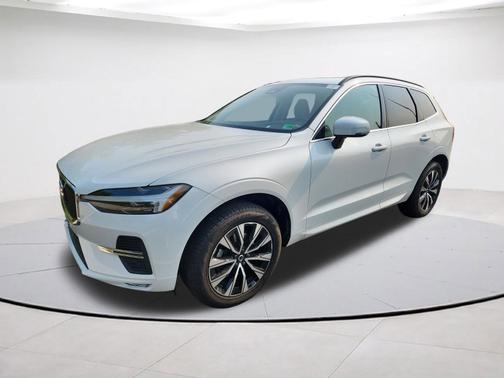 2023 Volvo XC60 B5 FWD Core
