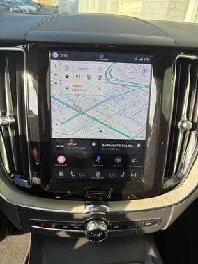 Onyx Black Metallic 2025 Volvo XC60 B5 Plus