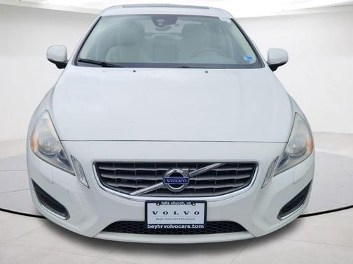 Ice White 2013 Volvo S60 T5