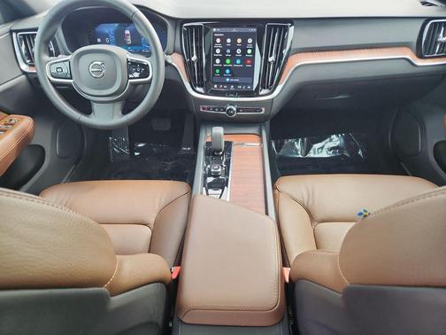 Crystal White Pearl 2025 Volvo V60 Cross Country B5 Plus