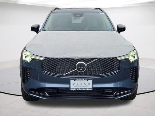Denim Blue Metallic 2026 Volvo XC90 Plug-In Hybrid T8 Ultra Dark Theme 7-Seater