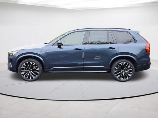 Denim Blue Metallic 2026 Volvo XC90 Plug-In Hybrid T8 Ultra Dark Theme 7-Seater
