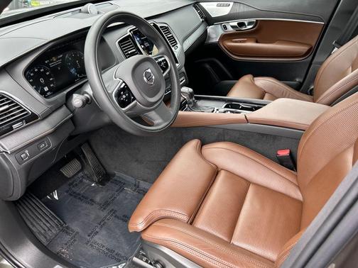 Gray Metallic 2021 Volvo XC90 T6 Inscription 7 Passenger