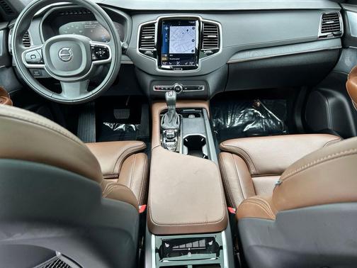 Gray Metallic 2021 Volvo XC90 T6 Inscription 7 Passenger