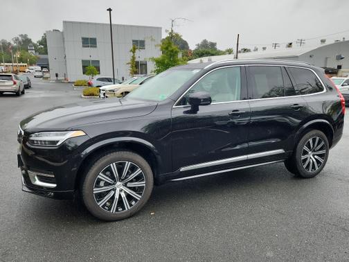 2023 Volvo XC90 B6 AWD Plus 6-Seater