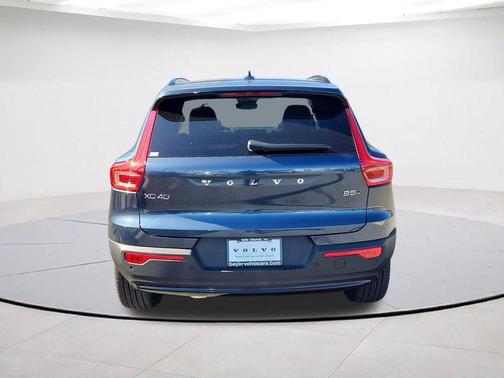 Denim Blue 2026 Volvo XC40 B5 Ultra