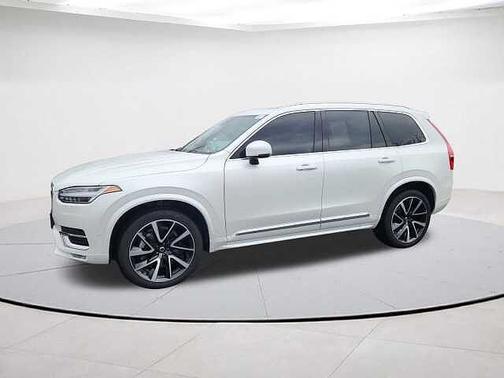 2024 Volvo XC90 Plus