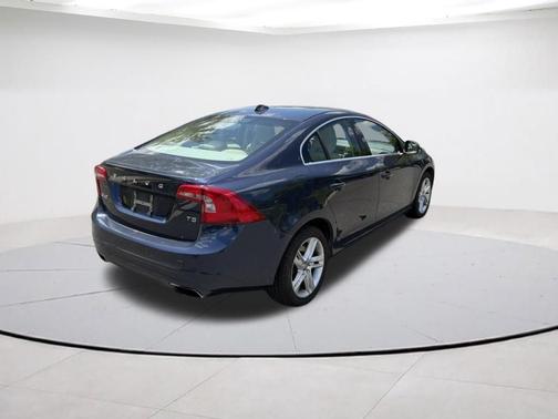 Caspian Blue Metallic 2015 Volvo S60 T5 Premier