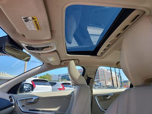 Caspian Blue Metallic 2015 Volvo S60 T5 Premier