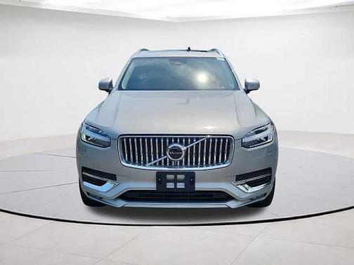2024 Volvo XC90 Plus
