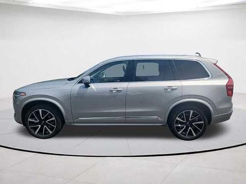 2024 Volvo XC90 Plus