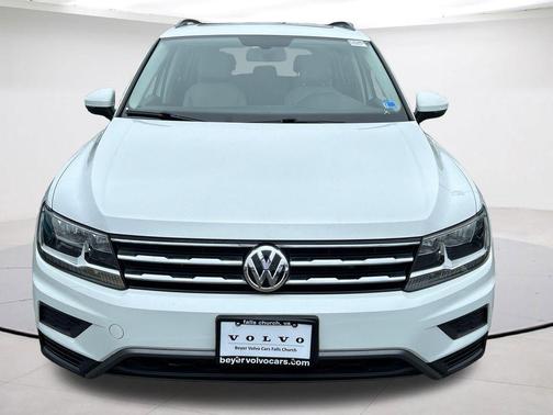 Pure White 2020 Volkswagen Tiguan 2.0T SE