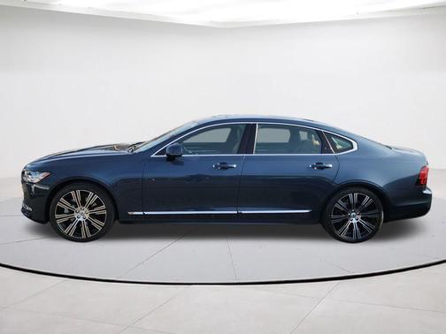 Denim Blue Metallic 2022 Volvo S90 B6 Inscription