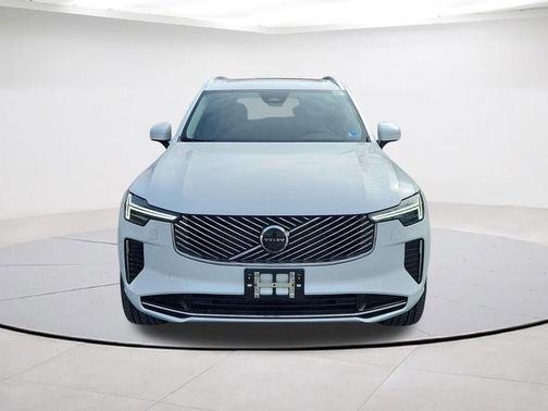 2026 Volvo XC90 B6 Core