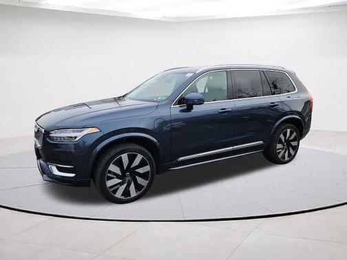 2023 Volvo XC90 Ultimate Bright 7-Seater