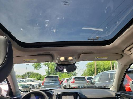 Silver 2025 Volvo XC40 B5 Core Bright Theme