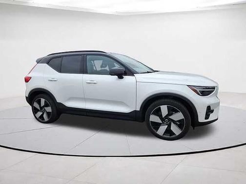 2023 Volvo XC40 Ultimate