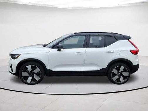 2023 Volvo XC40 Ultimate