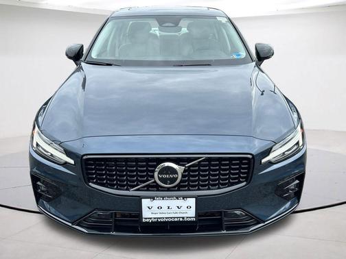 Denim Blue 2024 Volvo S60 B5 Plus Dark Theme