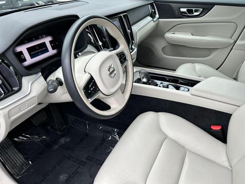 Denim Blue 2024 Volvo S60 B5 Plus Dark Theme