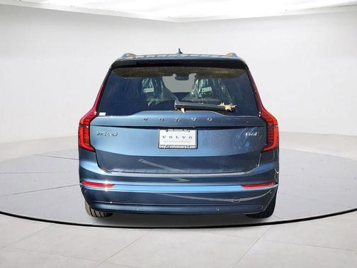 Denim Blue Metallic 2026 Volvo XC90 B6 Ultra 7-Seater