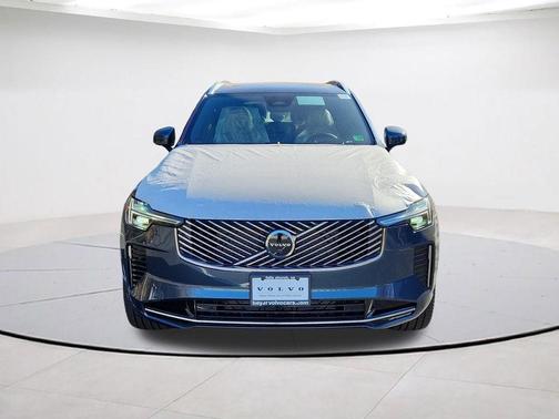 Denim Blue Metallic 2026 Volvo XC90 B6 Ultra 7-Seater