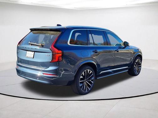 Denim Blue Metallic 2026 Volvo XC90 B6 Ultra 7-Seater