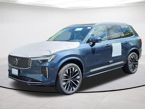 Denim Blue Metallic 2026 Volvo XC90 Plug-In Hybrid T8 Plus 7-Seater