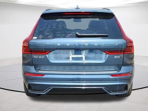 Denim Blue Metallic 2026 Volvo XC60 B5 Ultra