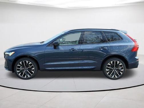Denim Blue Metallic 2026 Volvo XC60 B5 Ultra