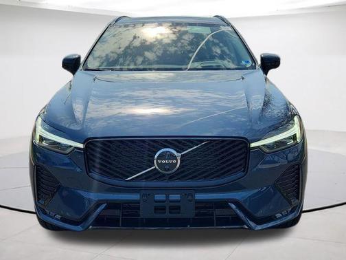 Denim Blue Metallic 2026 Volvo XC60 B5 Ultra