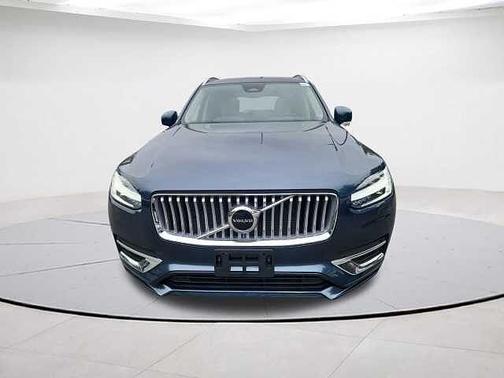 2024 Volvo XC90 Core