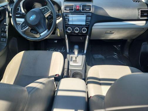 Venetian Red Pearl 2016 Subaru Forester 2.5i Limited