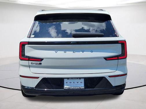 Crystal White 2026 Volvo EX90 TWIN MOTOR ULTRA