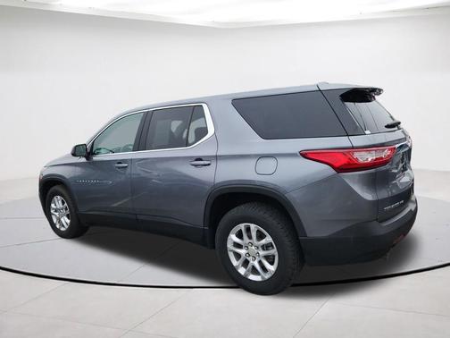 Satin Steel Metallic 2019 Chevrolet Traverse LS