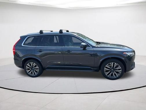 Savile Gray Metallic 2022 Volvo XC90 T5 Momentum 7 Passenger